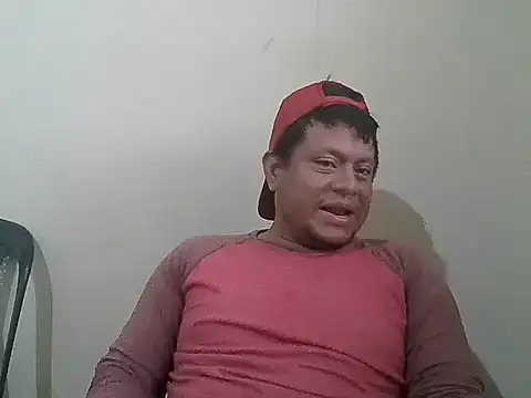 Snapshot of Luis-Armando chatting on 24, 4, 2026 Luis-Armando online show from 24, 4, 2026