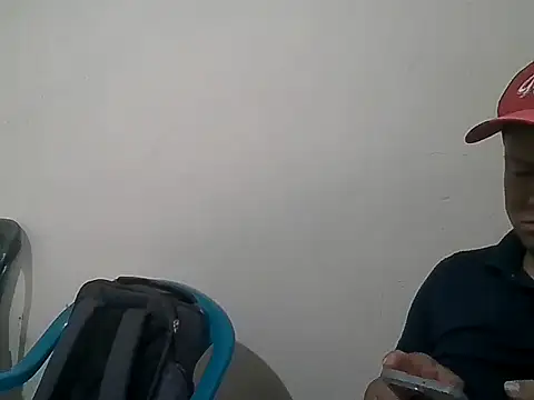 Snapshot of Luis-Armando chatting on 4, 5, 2026 Luis-Armando online show from 4, 5, 2026