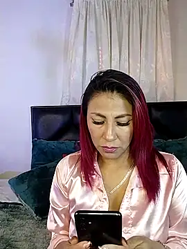 Snapshot of tatianabelli chatting on 29, 4, 2026 tatianabelli online show from 29, 4, 2026