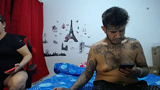Snapshot of allison_maxtattoo_ chatting on 6, 5, 2026 allison maxtattoo online show from 6, 5, 2026