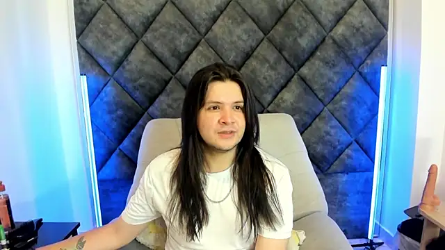 Snapshot of MatthewDavis_ chatting on 9, 4, 2026 MatthewDavis online show from 9, 4, 2026