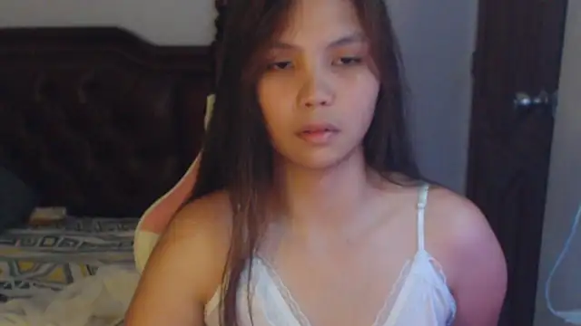 Snapshot of sweet_21_1 chatting on 13, 4, 2026 sweet 21 1 online show from 13, 4, 2026