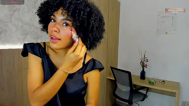 baddie delaylaa online show from 7, 5, 2026