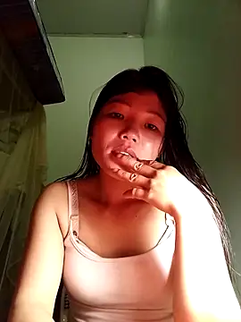 Snapshot of -Quyny- chatting on 2, 4, 2026 -Quyny- online show from 2, 4, 2026