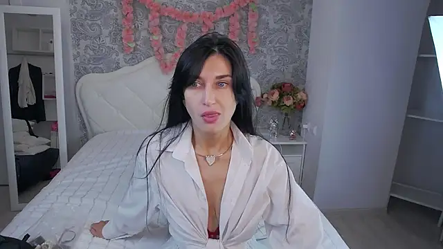 AriannaCruise online show from 5, 4, 2026