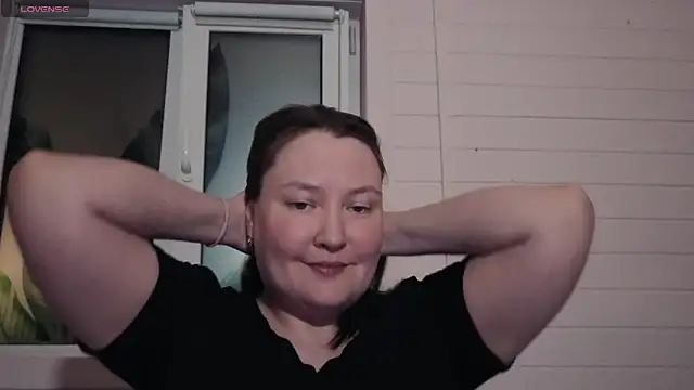 Snapshot of elegant_pleasure chatting on 24, 5, 2026 elegant pleasure online show from 24, 5, 2026