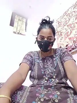 Snapshot of tamilratchasii chatting on 8, 6, 2026 tamilratchasii online show from 8, 6, 2026