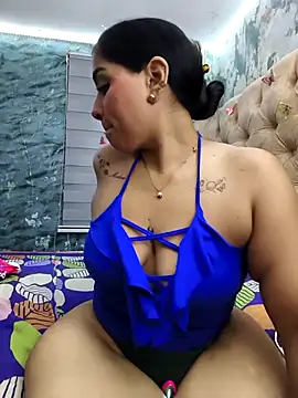 Snapshot of val_eria chatting on 31, 3, 2026 val eria online show from 31, 3, 2026
