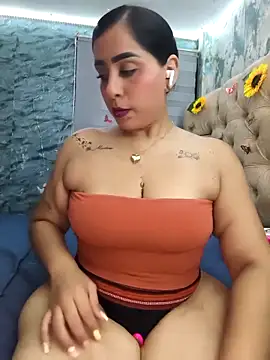 Snapshot of val_eria chatting on 9, 4, 2026 val eria online show from 9, 4, 2026