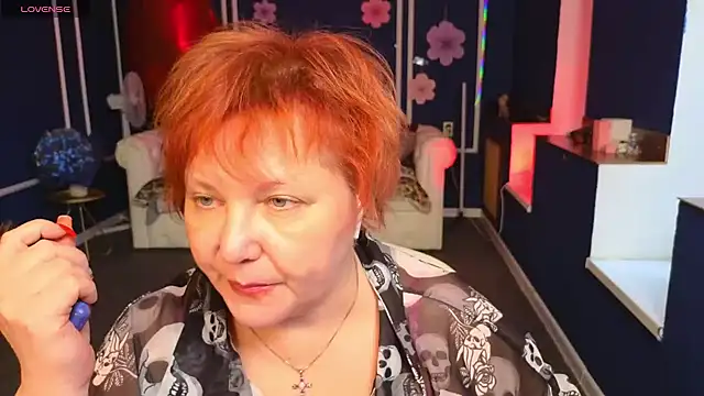 Kira Kingslee online show from 27, 4, 2026