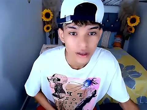 Snapshot of chris_evans77 chatting on 31, 3, 2026 chris evans77 online show from 31, 3, 2026