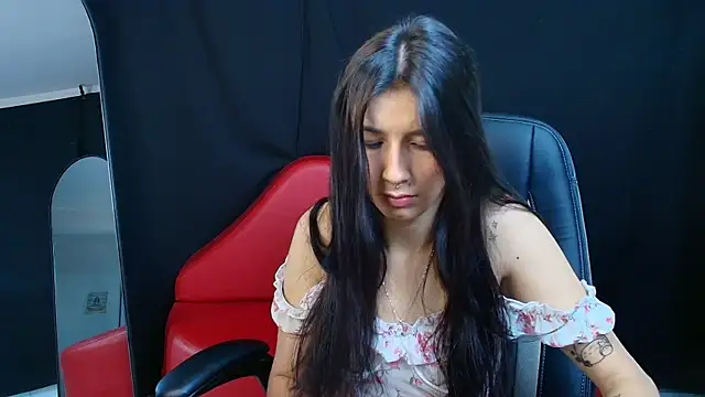 Snapshot of jazminswee chatting on 8, 5, 2026 jazminswee online show from 8, 5, 2026