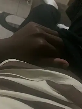 Snapshot of ndaloyakhe chatting on 4, 4, 2026 ndaloyakhe online show from 4, 4, 2026