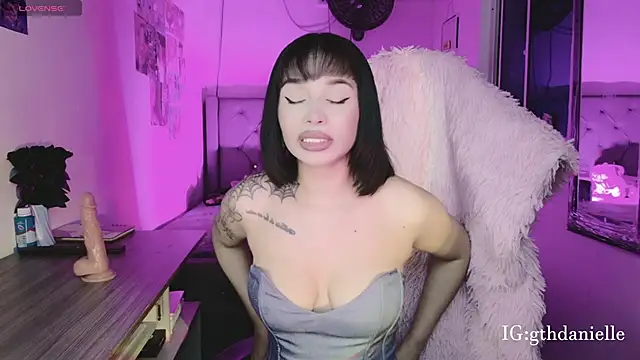 Snapshot of goth_Valentinna chatting on 21, 4, 2026 goth Valentinna online show from 21, 4, 2026