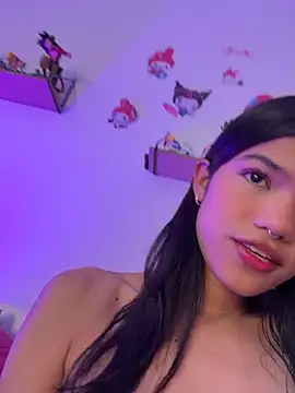 Snapshot of Emycarver09_ chatting on 14, 5, 2026 Emycarver09 online show from 14, 5, 2026