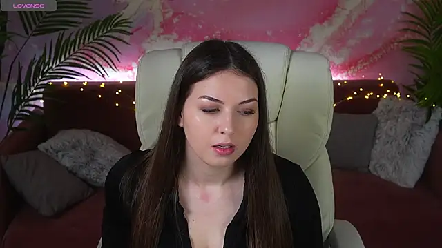 Snapshot of LindsyRawr chatting on 16, 4, 2026 LindsyRawr online show from 16, 4, 2026