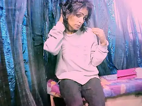 Snapshot of Alanadelray21 chatting on 30, 6, 2026 Alanadelray21 online show from 30, 6, 2026