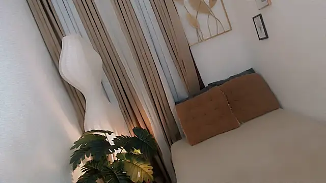 Bella CiaoX online show from 4, 7, 2026