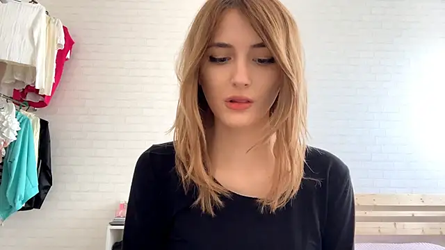 CassiPlacido online show from 29, 3, 2026