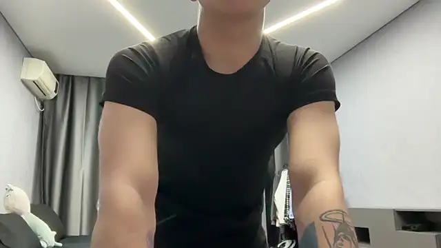 MaxWoolf online show from 14, 4, 2026