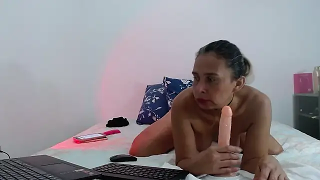 Snapshot of ThaliaGray_ chatting on 18, 4, 2026 ThaliaGray online show from 18, 4, 2026