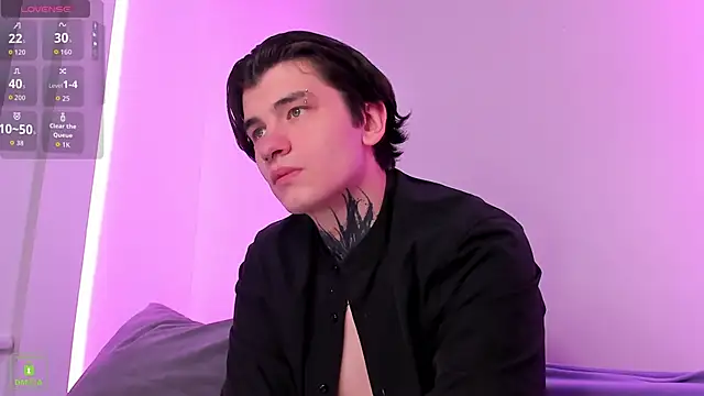 BertyThompson online show from 7, 4, 2026