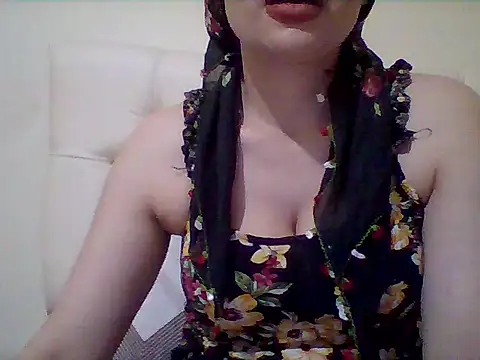 Snapshot of busex25 chatting on 6, 4, 2026 busex25 online show from 6, 4, 2026