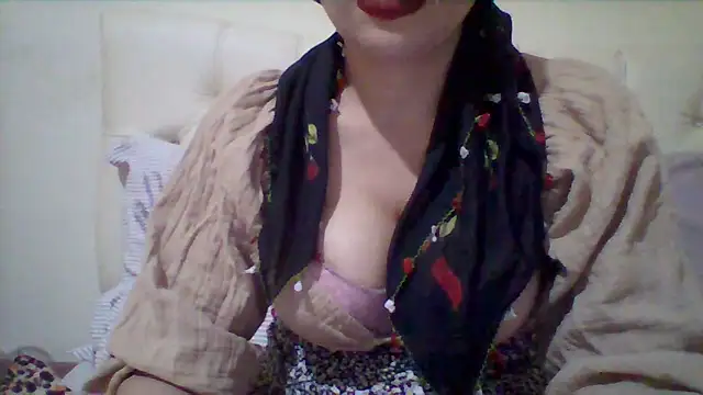 Snapshot of busex25 chatting on 9, 6, 2026 busex25 online show from 9, 6, 2026