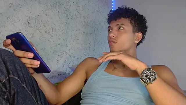 Snapshot of tonydesire_ chatting on 18, 4, 2026 tonydesire online show from 18, 4, 2026