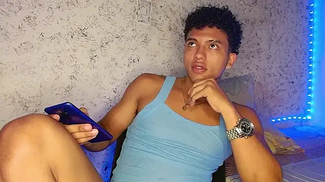 Snapshot of tonydesire_ chatting on 5, 5, 2026 tonydesire online show from 5, 5, 2026