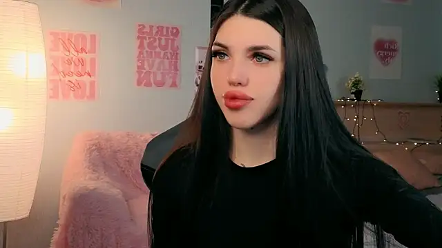 Snapshot of molly_rettyy chatting on 4, 5, 2026 molly rettyy online show from 4, 5, 2026