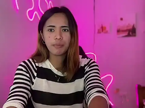 Snapshot of _Flirtyprincess_ chatting on 12, 5, 2026 Flirtyprincess online show from 12, 5, 2026