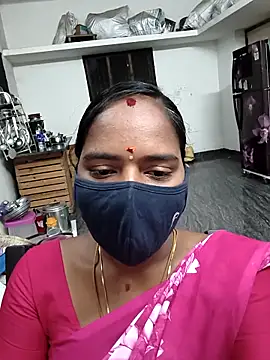 Snapshot of Tamil_Sangeetha chatting on 5, 4, 2026 Tamil Sangeetha online show from 5, 4, 2026