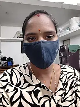 Snapshot of Tamil_Sangeetha chatting on 6, 4, 2026 Tamil Sangeetha online show from 6, 4, 2026