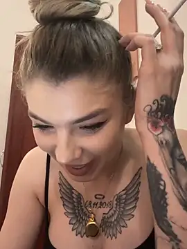 Snapshot of AishaDiamond chatting on 1, 4, 2026 AishaDiamond online show from 1, 4, 2026