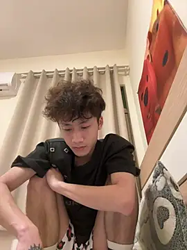 Snapshot of sexyboy-3525 chatting on 17, 4, 2026 sexyboy-3525 online show from 17, 4, 2026