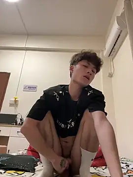 Snapshot of sexyboy-3525 chatting on 3, 6, 2026 sexyboy-3525 online show from 3, 6, 2026