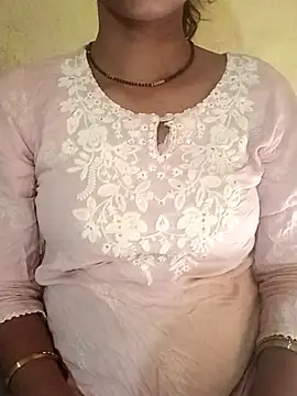 Snapshot of riyaa_sexyy chatting on 28, 5, 2026 riyaa sexyy online show from 28, 5, 2026