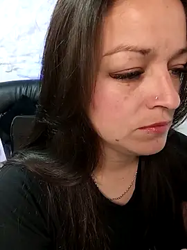 Snapshot of Isa_bluee chatting on 7, 5, 2026 Isa bluee online show from 7, 5, 2026