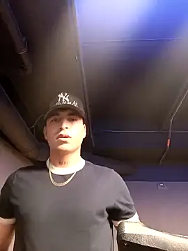 Snapshot of nico_herrera__ chatting on 2, 4, 2026 nico herrera online show from 2, 4, 2026