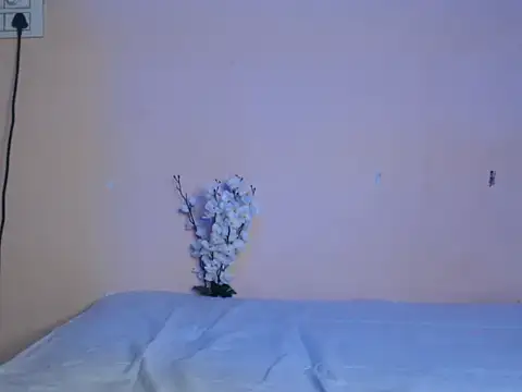 chocolate sophia online show from 2, 4, 2026