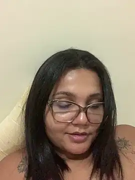Snapshot of viviboraaaa chatting on 5, 5, 2026 viviboraaaa online show from 5, 5, 2026