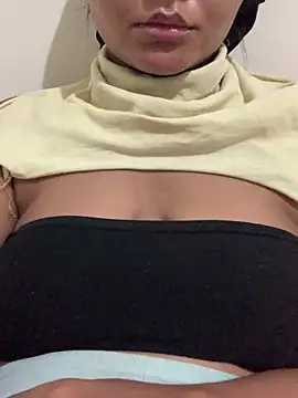 Snapshot of viviboraaaa chatting on 9, 5, 2026 viviboraaaa online show from 9, 5, 2026