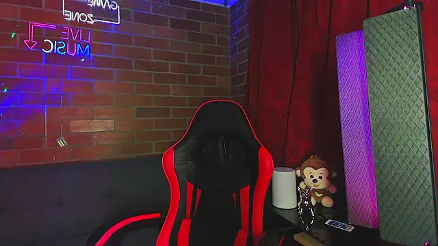 Snapshot of adisson2_ chatting on 31, 3, 2026 adisson2 online show from 31, 3, 2026