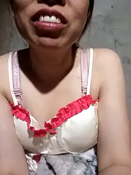 Snapshot of Vily-lonely chatting on 7, 5, 2026 Vily-lonely online show from 7, 5, 2026