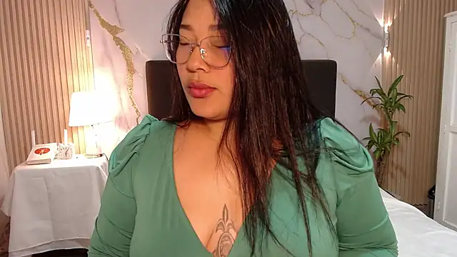Snapshot of cataleyarosellee chatting on 29, 7, 2026 cataleyarosellee online show from 29, 7, 2026
