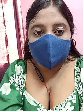 Snapshot of Tami-sonia chatting on 9, 4, 2026 Tami-sonia online show from 9, 4, 2026