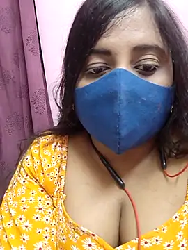 Snapshot of Tami-sonia chatting on 12, 5, 2026 Tami-sonia online show from 12, 5, 2026