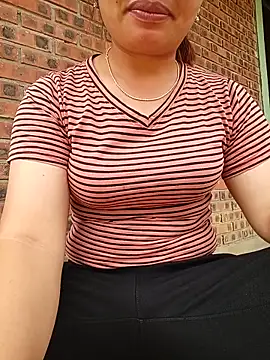 Snapshot of cat-kat chatting on 21, 6, 2026 cat-kat online show from 21, 6, 2026