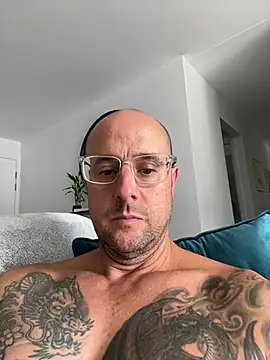 Snapshot of Dmakatak79 chatting on 8, 7, 2026 Dmakatak79 online show from 8, 7, 2026